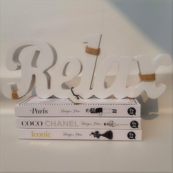 BOUCLAIR Decorative Word Relax - Picture 1 of 10